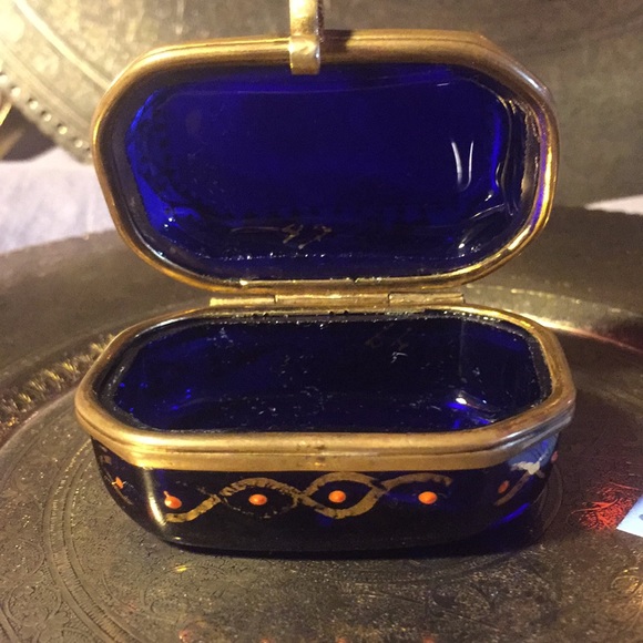 Vintage 19th century hand painted makeup/snuff box - Picture 8 of 8